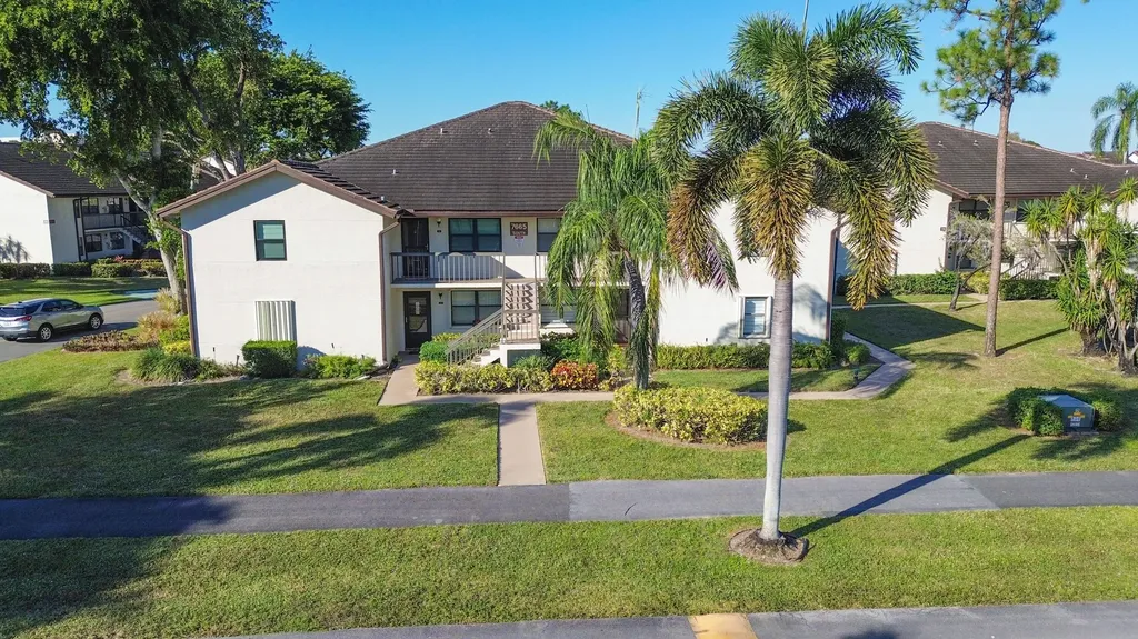 7665 Tahiti Lane Lake Worth FL 33467