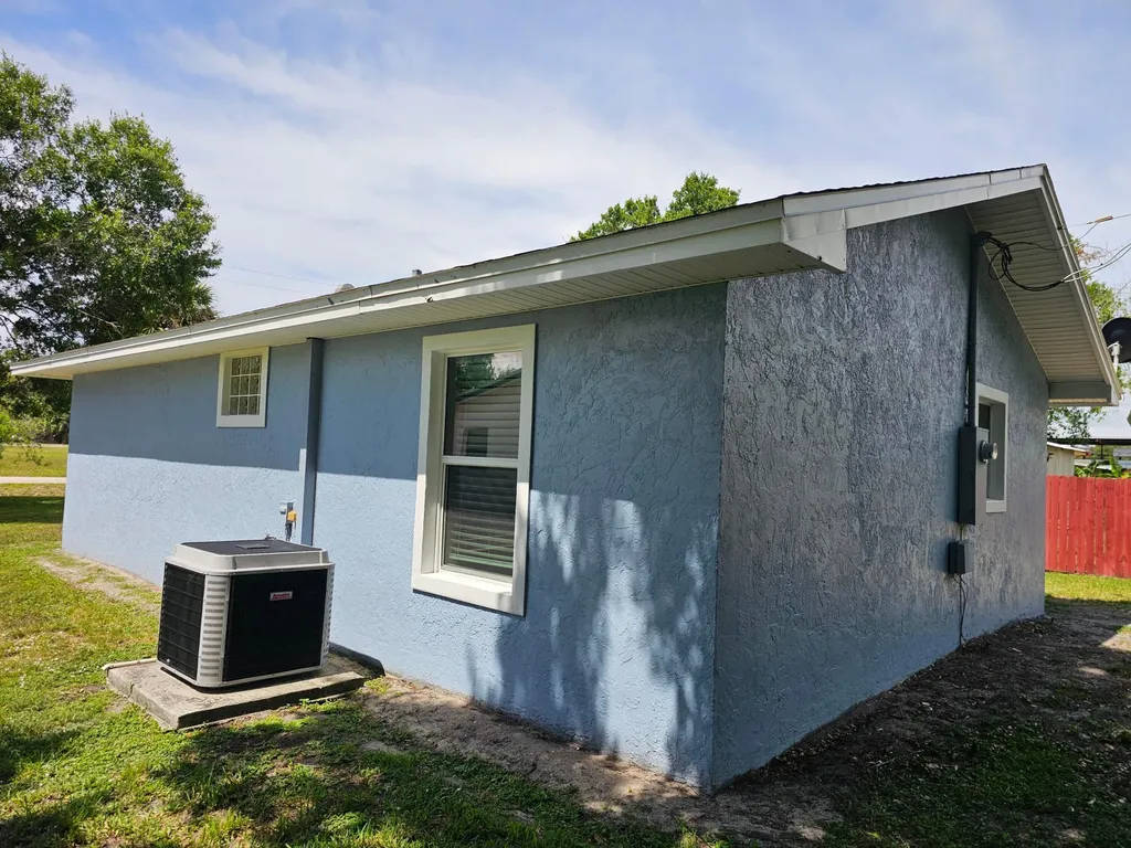 1749 NE 2nd Street Okeechobee FL 34972