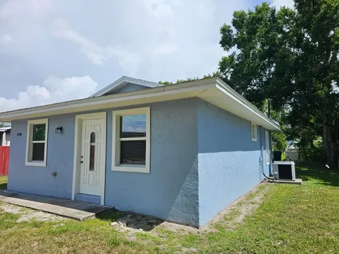 1749 NE 2nd Street Okeechobee FL 34972