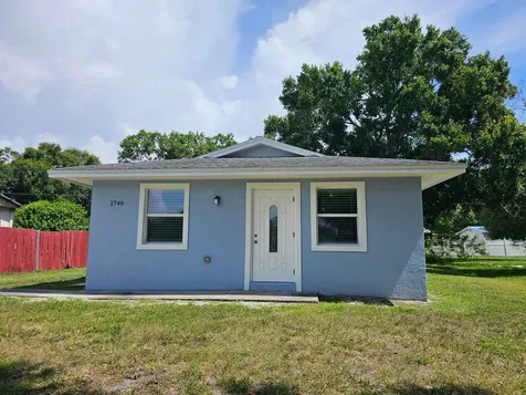 1749 NE 2nd Street Okeechobee FL 34972