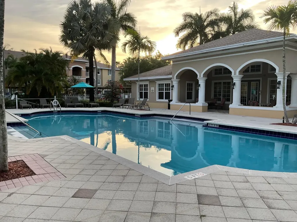 6410 Emerald Dunes 202 Drive West Palm Beach FL 33411