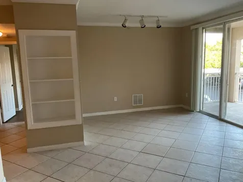 6410 Emerald Dunes 202 Drive West Palm Beach FL 33411