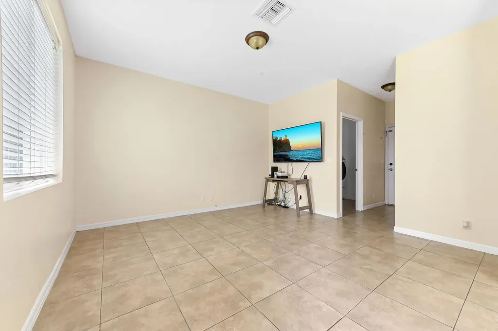 6819 Osage Circle West Palm Beach FL 33413