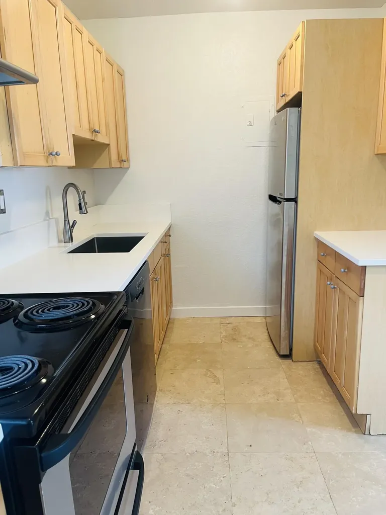 590 NW 40th Court Oakland Park FL 33309
