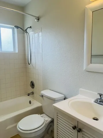 590 NW 40th Court Oakland Park FL 33309
