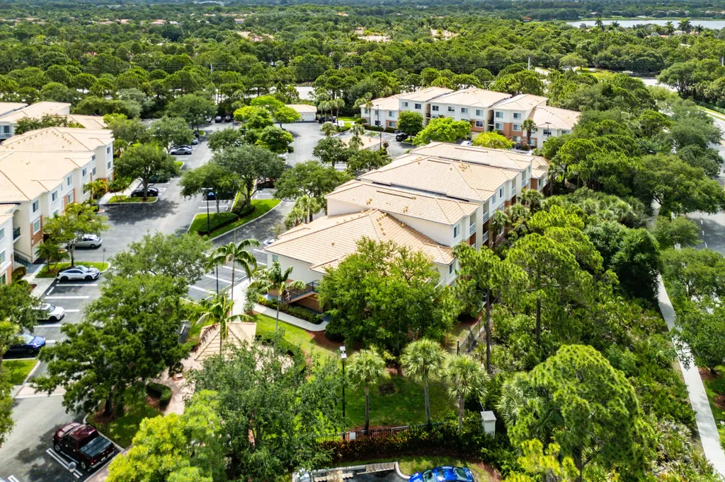 1208 E Myrtlewood Circle Circle E Palm Beach Gardens FL 33418