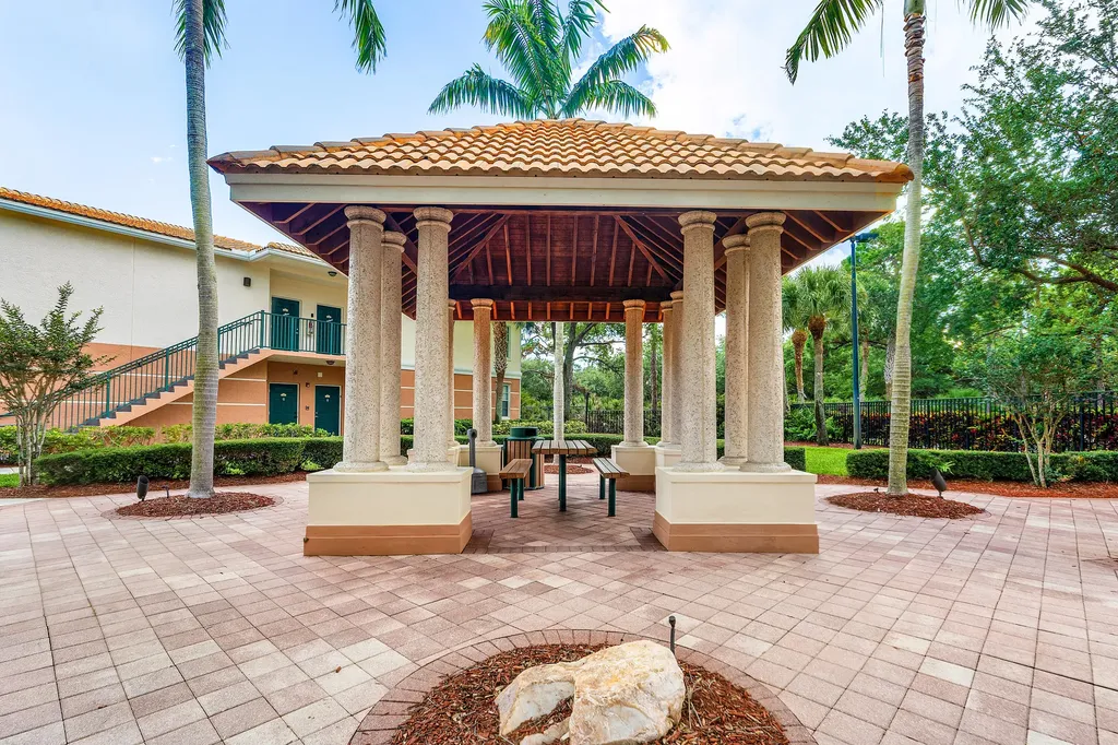 1208 E Myrtlewood Circle Circle E Palm Beach Gardens FL 33418
