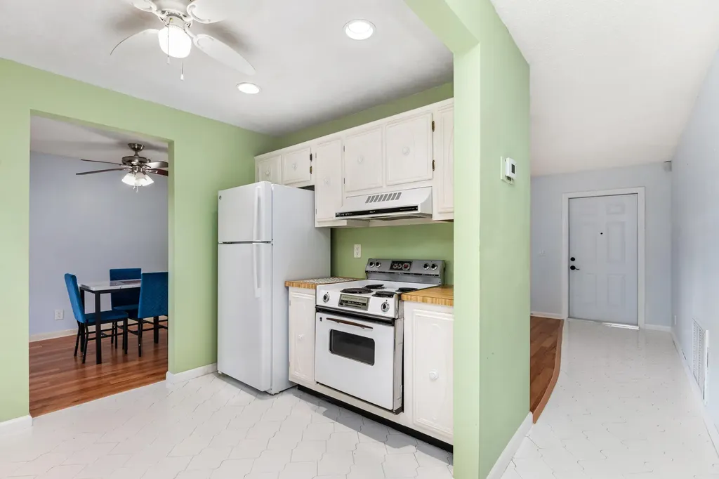 1261 NW 90th Drive Plantation FL 33322