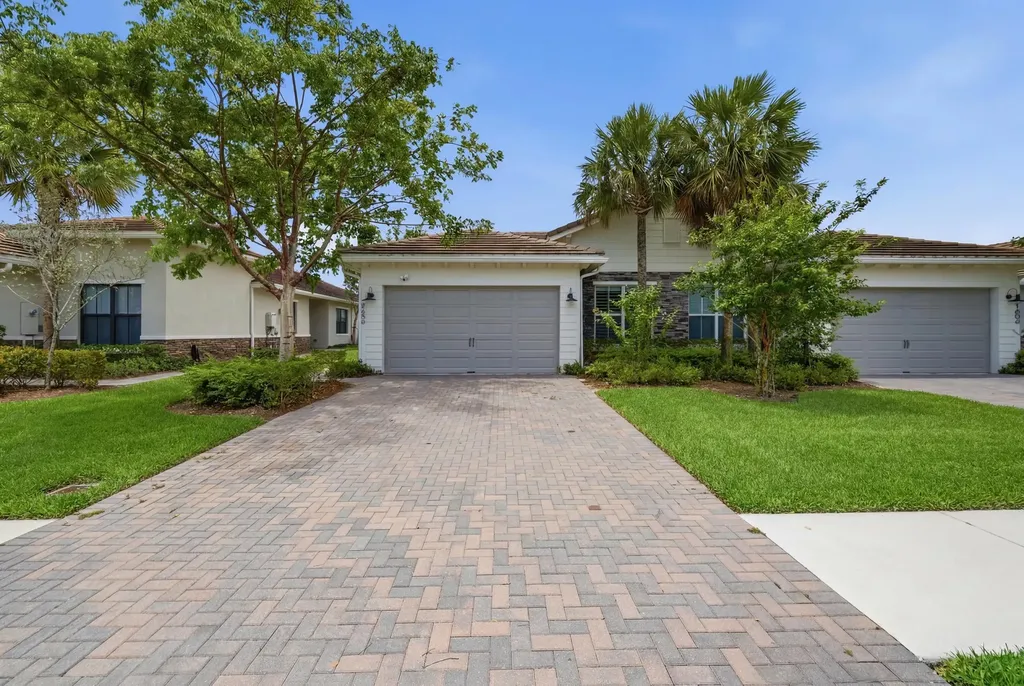 19680 Weathervane Way Loxahatchee FL 33470