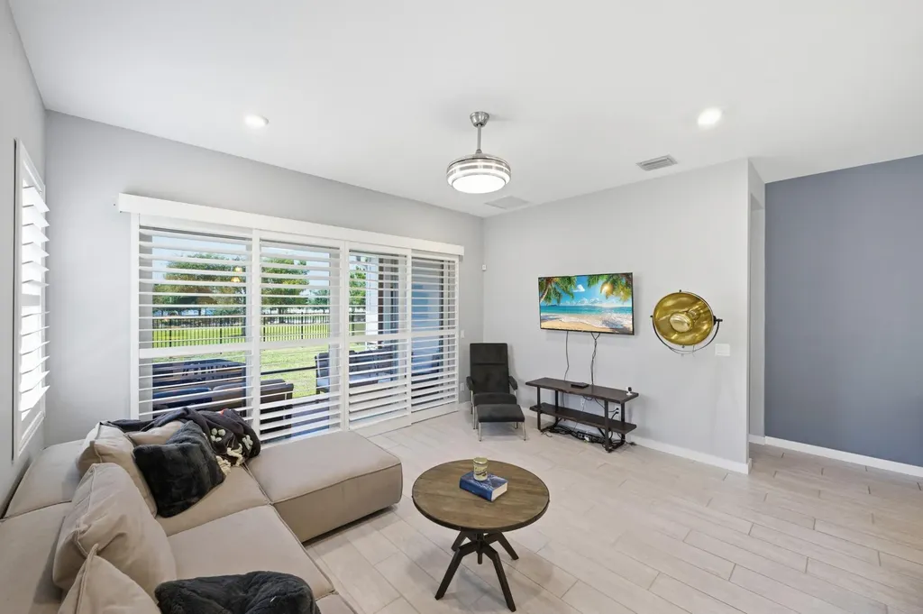 19680 Weathervane Way Loxahatchee FL 33470
