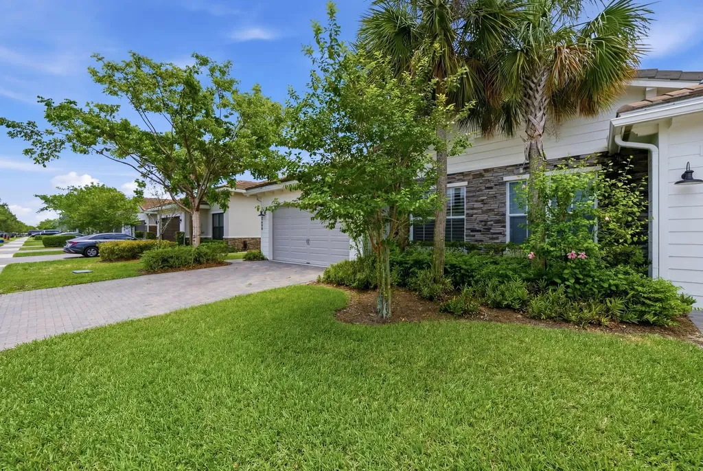 19680 Weathervane Way Loxahatchee FL 33470
