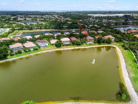458 Cresta Circle West Palm Beach FL 33413