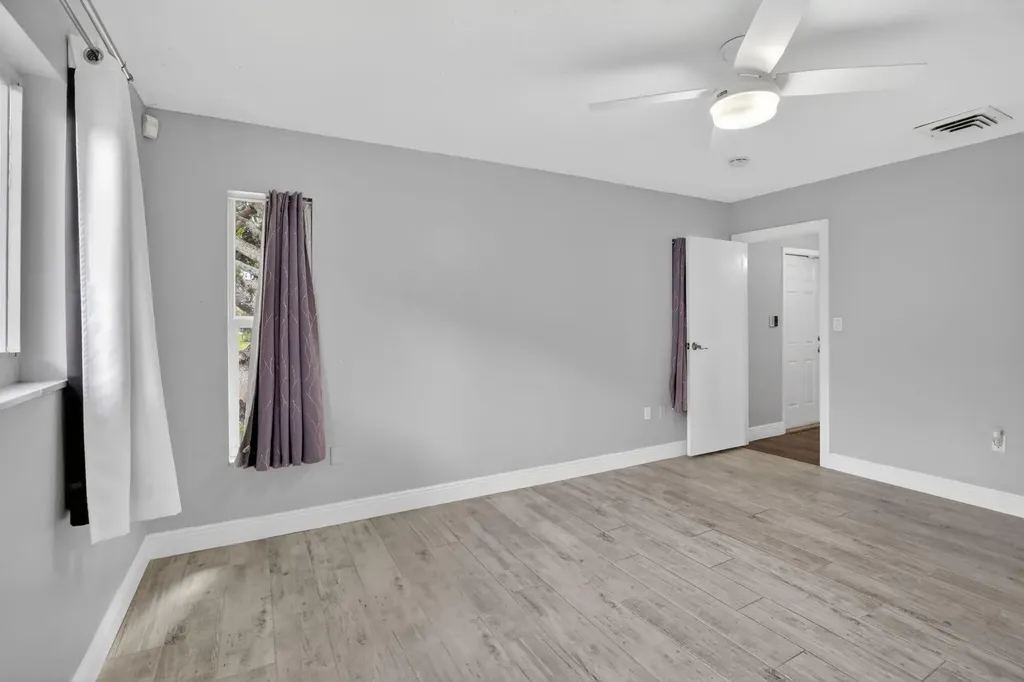 1761 NW 107th Avenue Pembroke Pines FL 33026