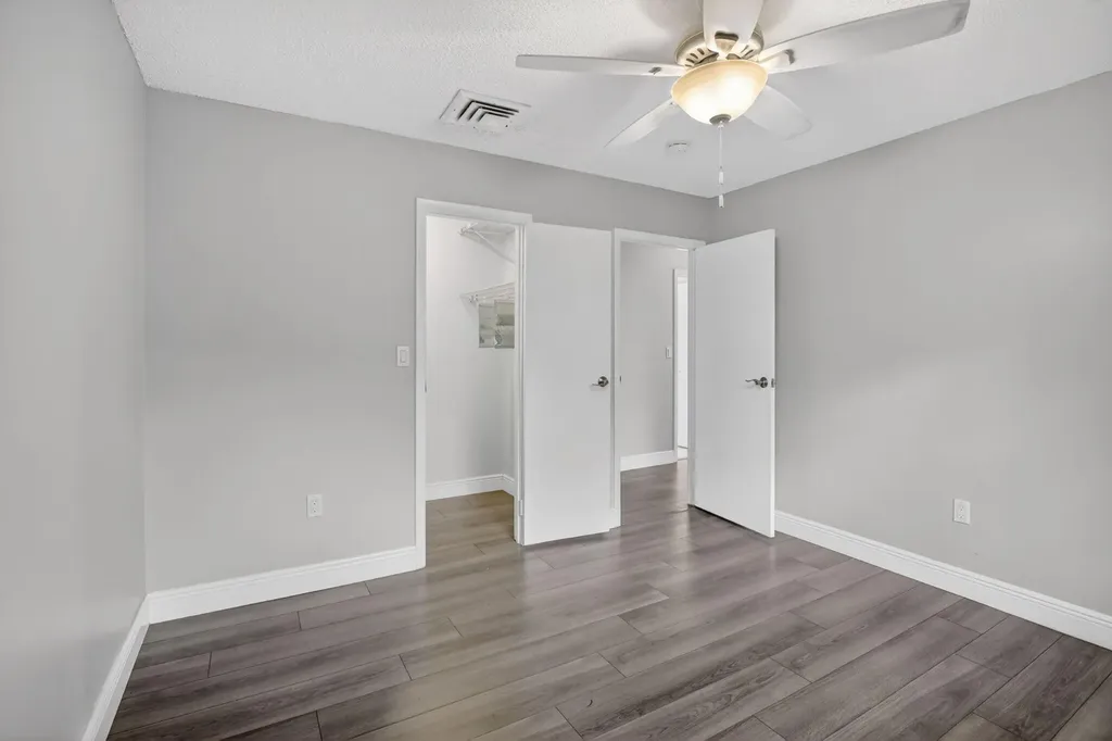 1761 NW 107th Avenue Pembroke Pines FL 33026