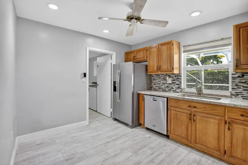 1761 NW 107th Avenue Pembroke Pines FL 33026
