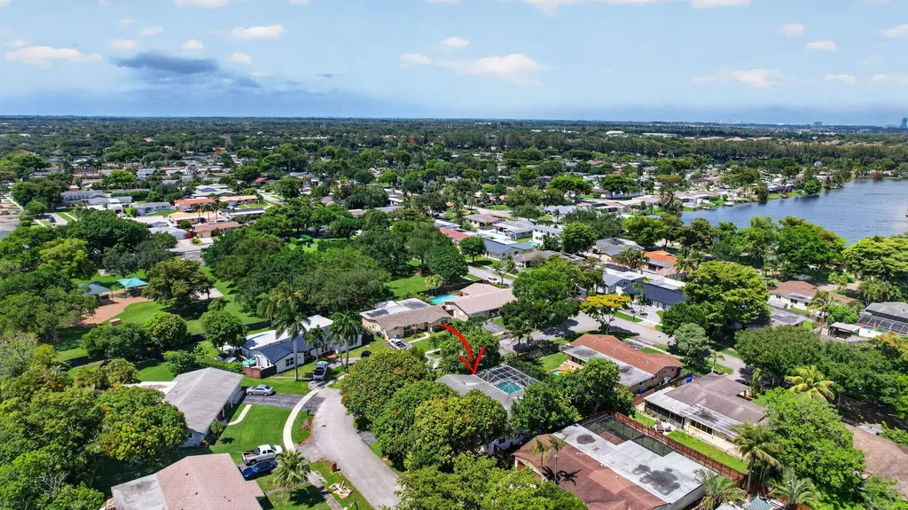 1761 NW 107th Avenue Pembroke Pines FL 33026
