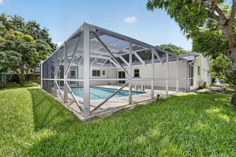 1761 NW 107th Avenue Pembroke Pines FL 33026