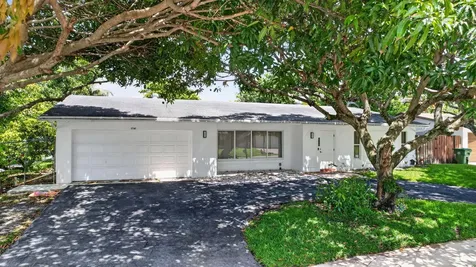 1761 NW 107th Avenue Pembroke Pines FL 33026