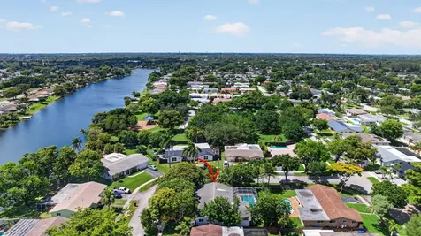 1761 NW 107th Avenue Pembroke Pines FL 33026