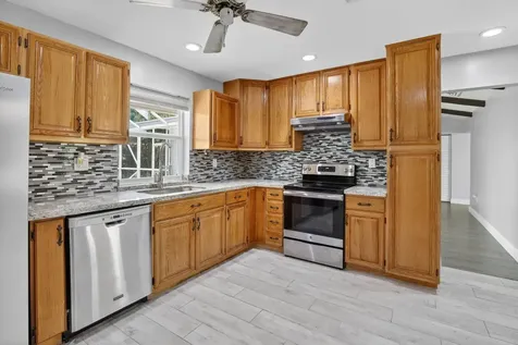 1761 NW 107th Avenue Pembroke Pines FL 33026