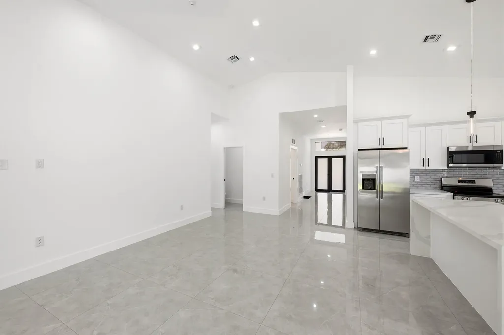 4530 NW 36th Court Fort Lauderdale FL 33319