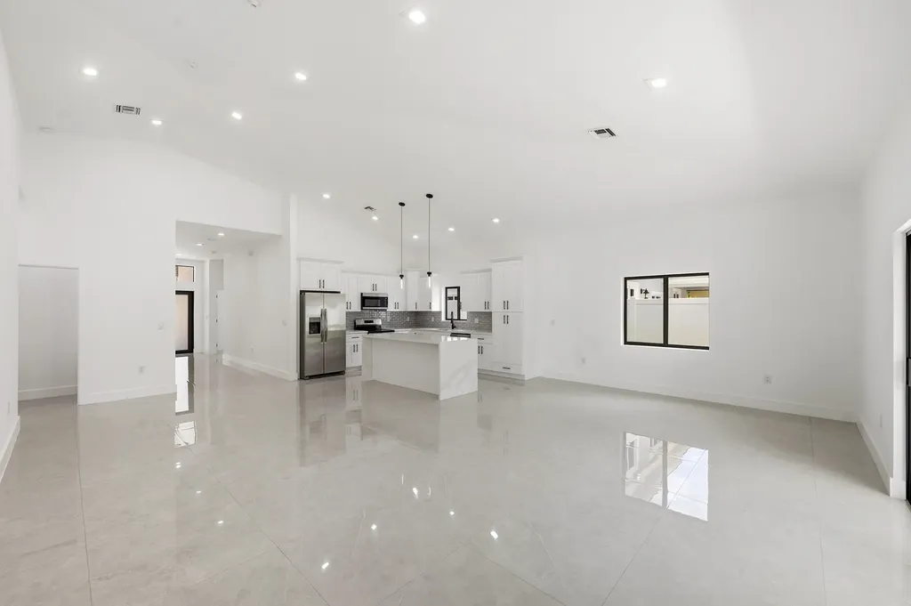 4530 NW 36th Court Fort Lauderdale FL 33319
