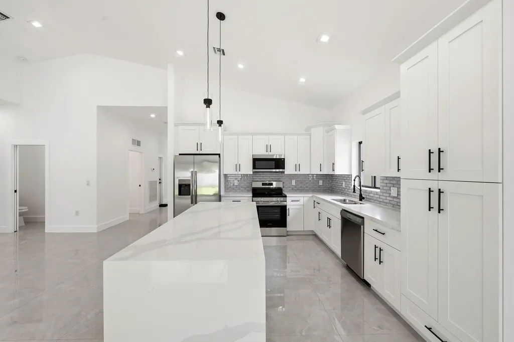 4530 NW 36th Court Fort Lauderdale FL 33319