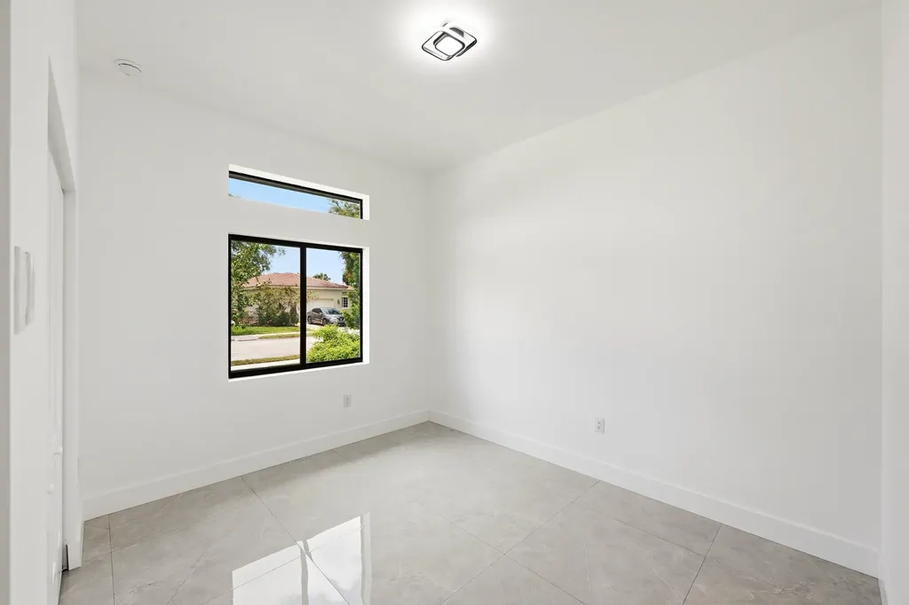 4530 NW 36th Court Fort Lauderdale FL 33319