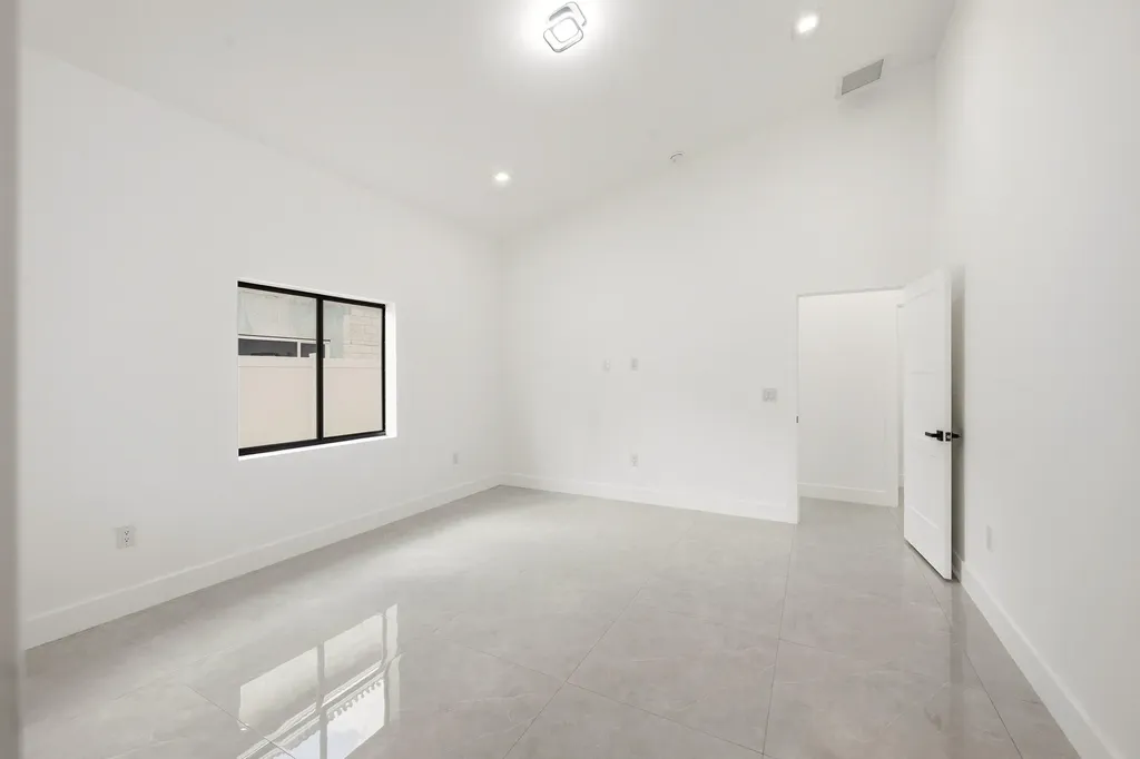 4530 NW 36th Court Fort Lauderdale FL 33319