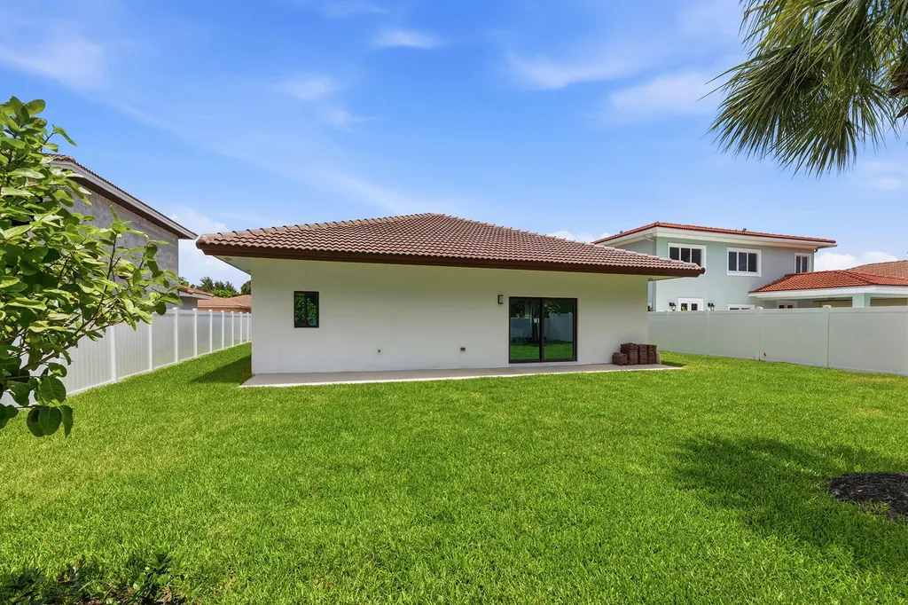 4530 NW 36th Court Fort Lauderdale FL 33319
