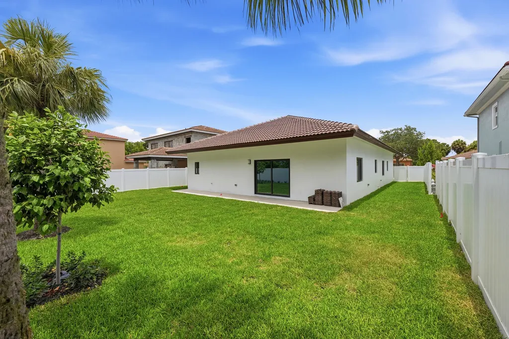 4530 NW 36th Court Fort Lauderdale FL 33319