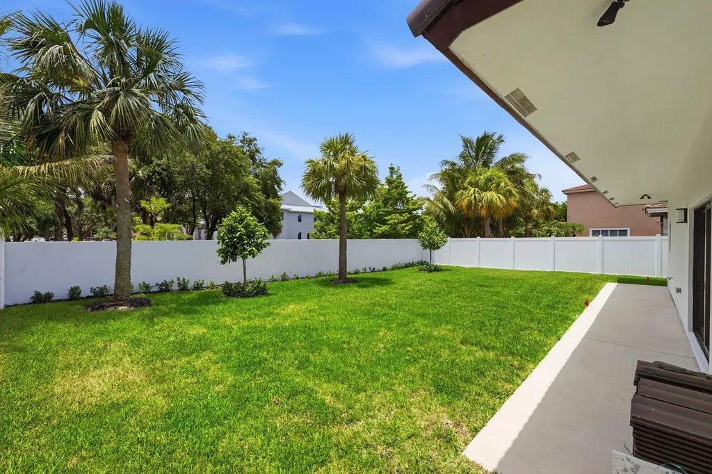 4530 NW 36th Court Fort Lauderdale FL 33319