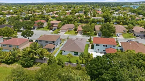 4530 NW 36th Court Fort Lauderdale FL 33319