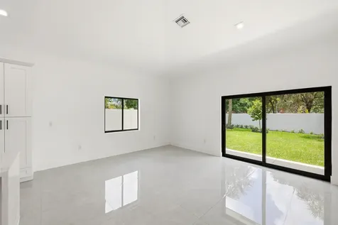 4530 NW 36th Court Fort Lauderdale FL 33319