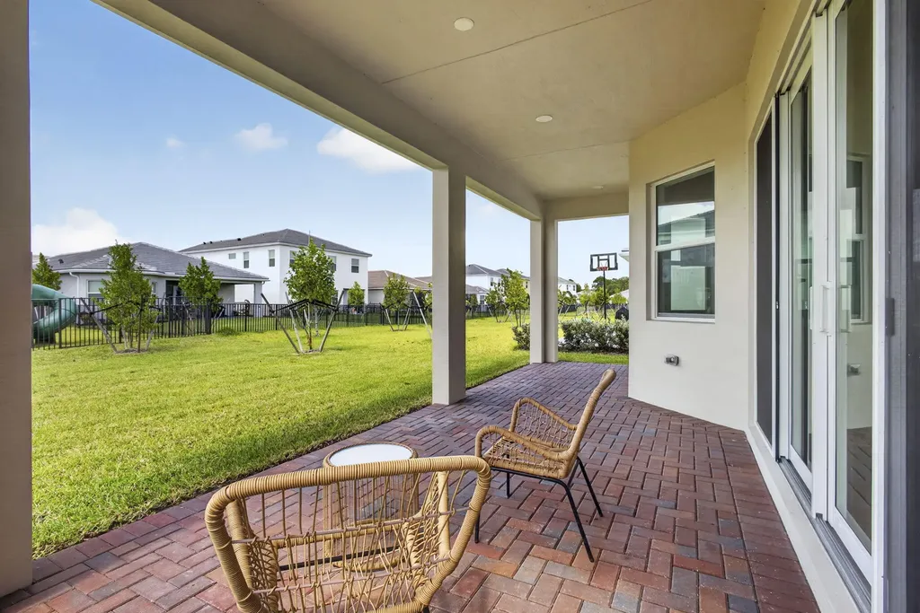 13722 Spruce Pine Drive Westlake FL 33470