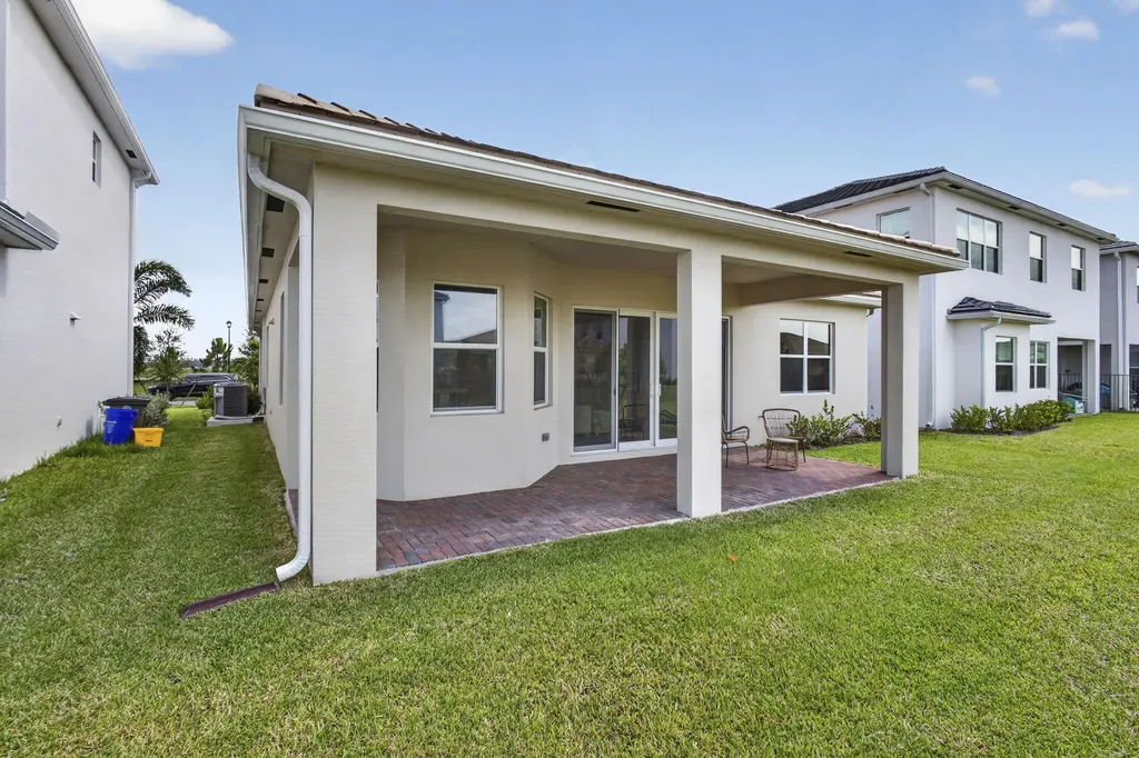 13722 Spruce Pine Drive Westlake FL 33470