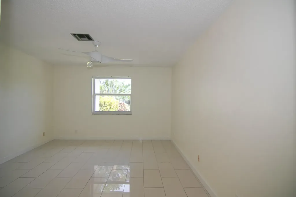 13741 Flora Place Delray Beach FL 33484