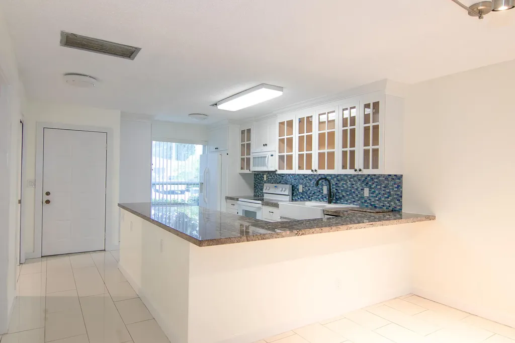 13741 Flora Place Delray Beach FL 33484