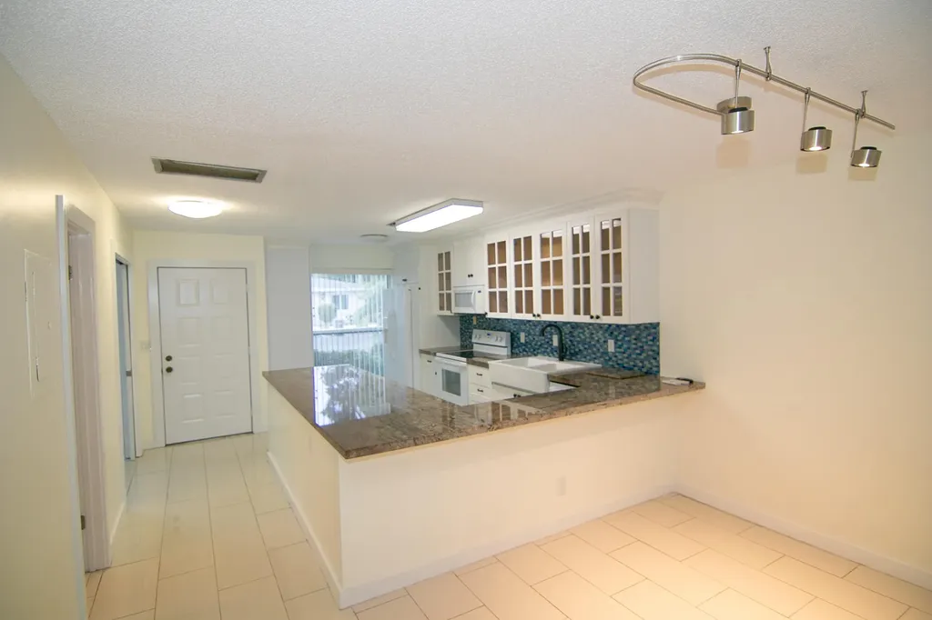 13741 Flora Place Delray Beach FL 33484