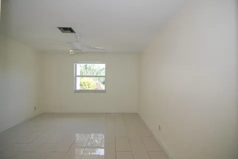 13741 Flora Place Delray Beach FL 33484