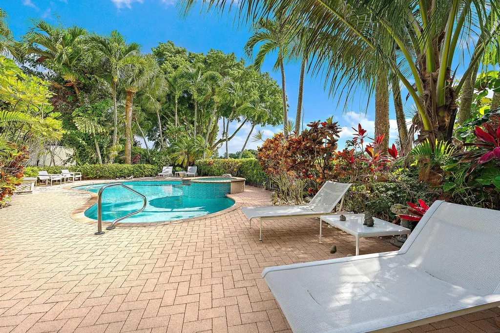 8080 Sandhill Court West Palm Beach FL 33412