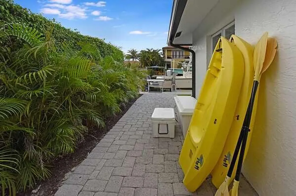 839 Enfield Street Boca Raton FL 33487