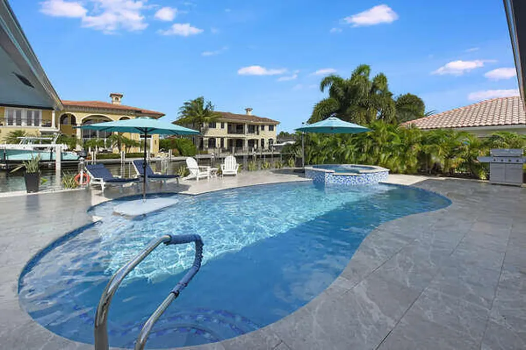 839 Enfield Street Boca Raton FL 33487