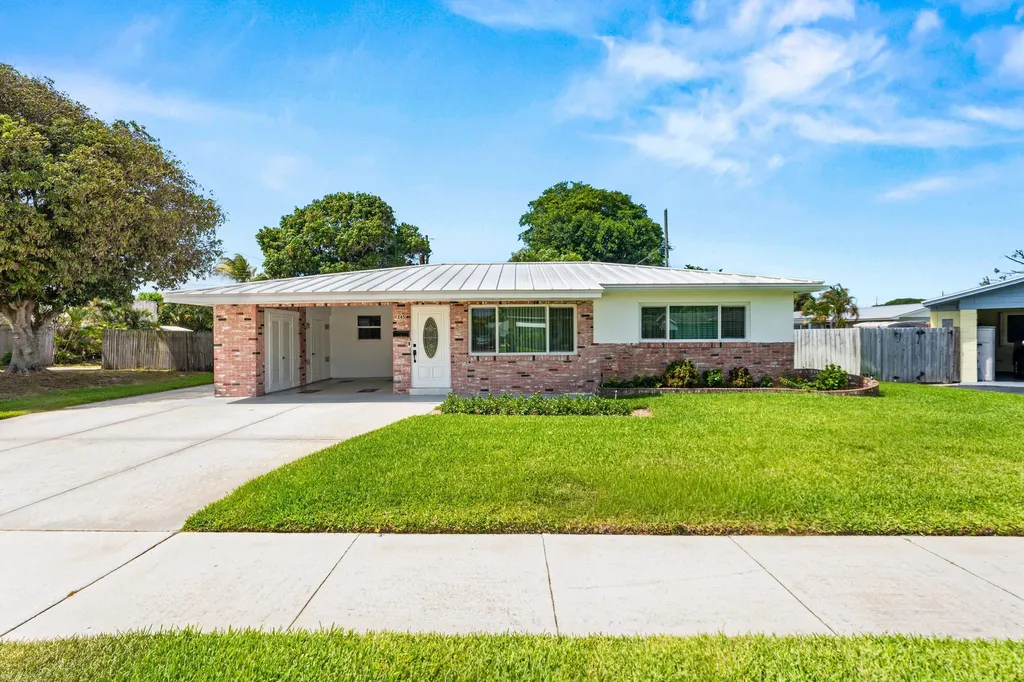 245 Greenbriar Drive Lake Park FL 33403