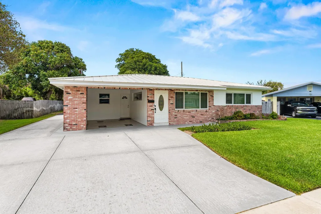 245 Greenbriar Drive Lake Park FL 33403