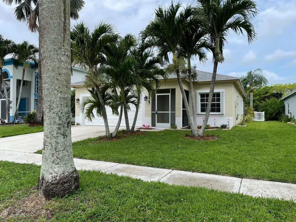 6264 Lansdowne Circle Boynton Beach FL 33472