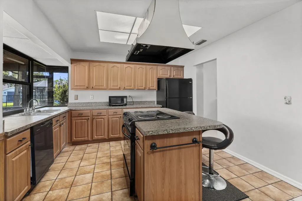 2549 SE Alfonso Avenue Port St Lucie FL 34952