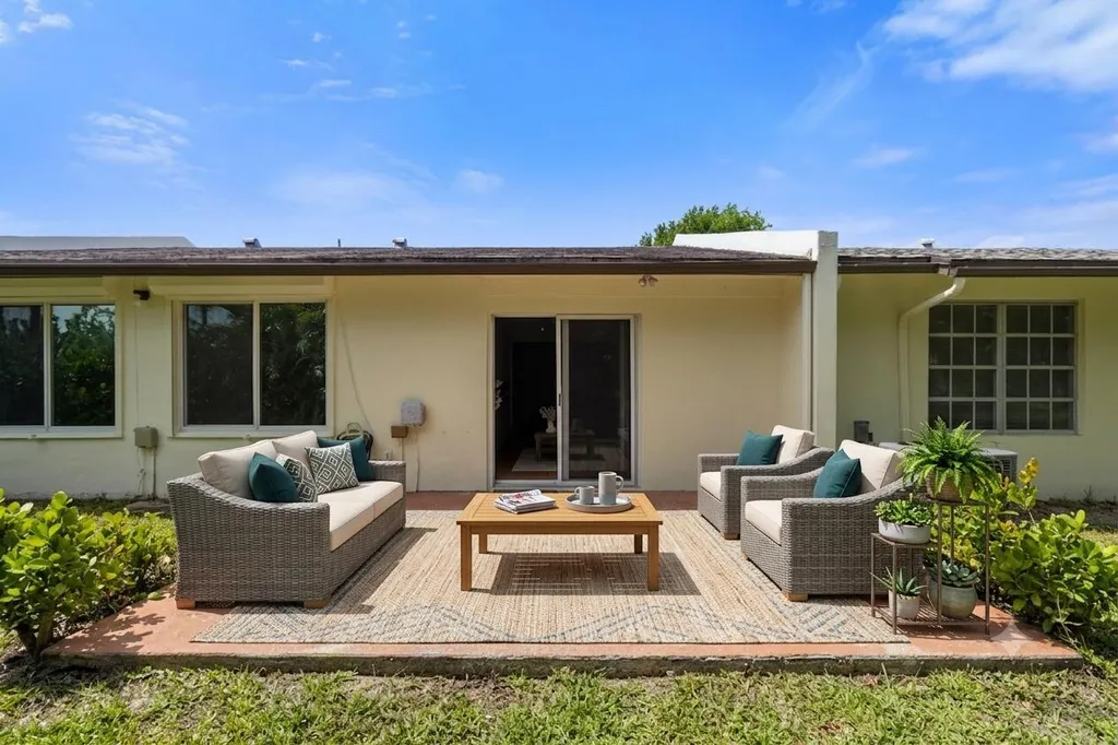 5227 Copperleaf Circle Delray Beach FL 33484