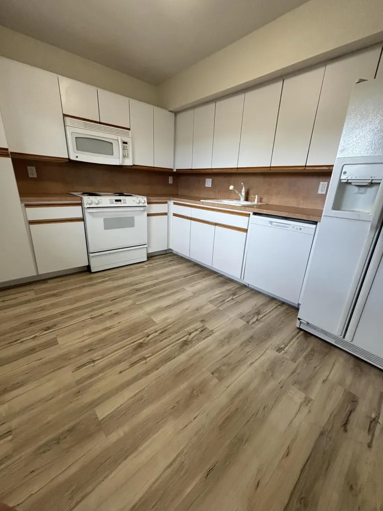 555 Oaks Lane Pompano Beach FL 33069
