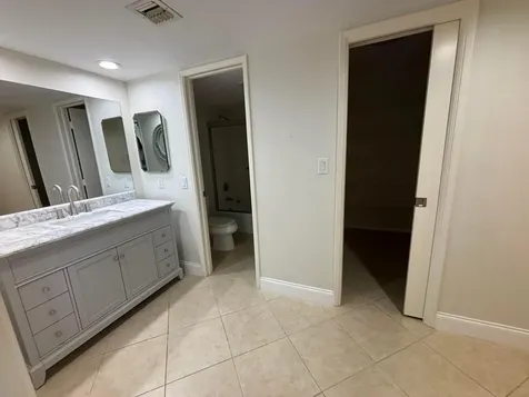 555 Oaks Lane Pompano Beach FL 33069